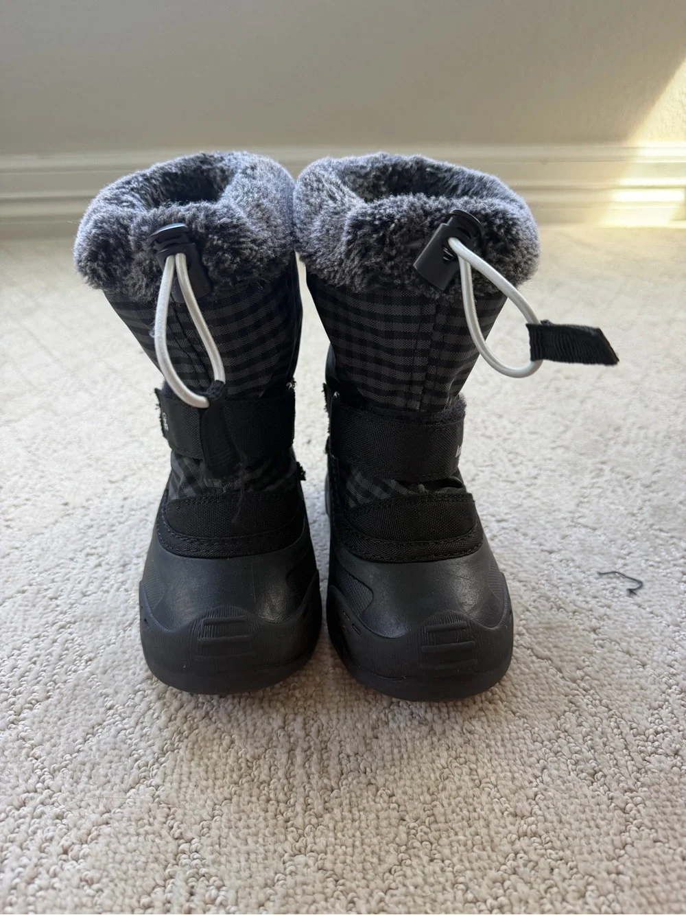 Kamik Toddler Black Plaid Insulated Winter Boots in Size 9C/26